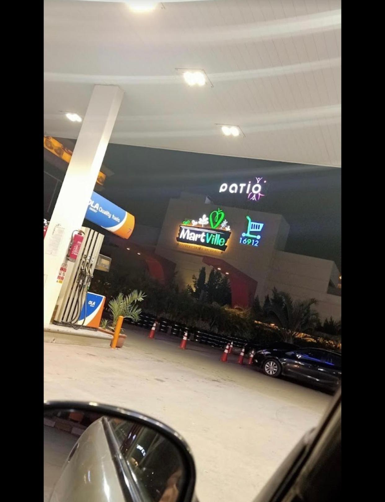 شقة في قلب القاهرة الجديدة تطل على شارع التسعين الشمالي ภายนอก รูปภาพ
